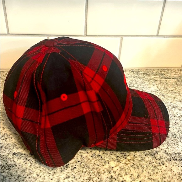 Plaid Buffalo Hat - Picture 3 of 4